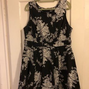 ModCloth black and white floral midi dress